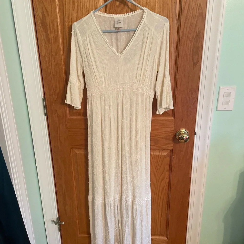 White Dress - Picture 2 of 4